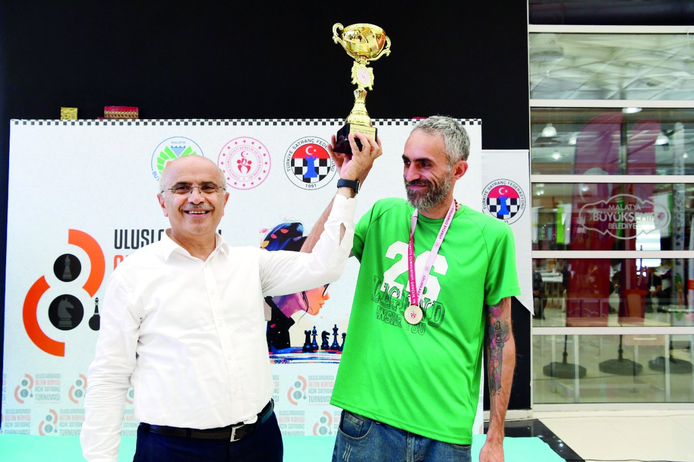 3 farklı kategoride 80 sporcuya ödül verildi