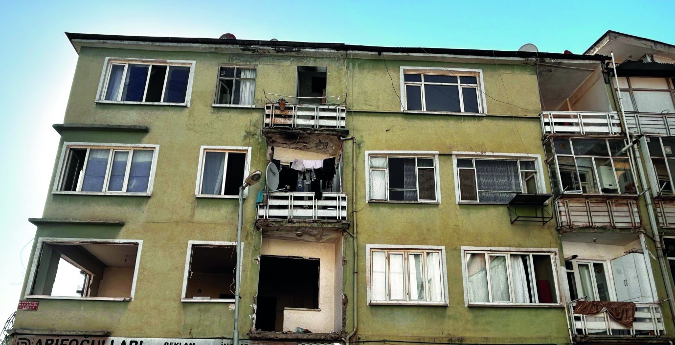 Bu binada oturmak yürek ister