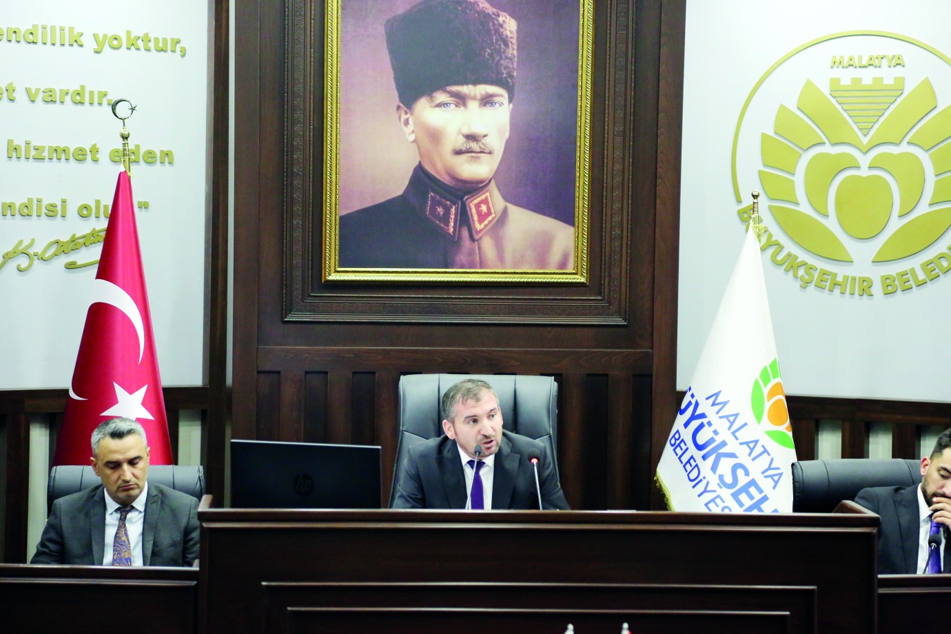 Meclisin gündeminde su krizi ve eğitim desteği vardı