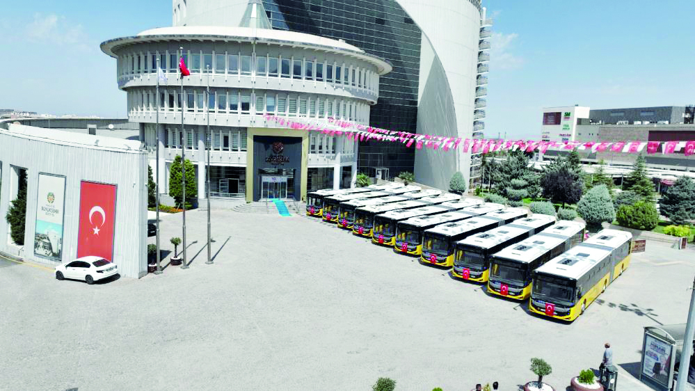 Büyükşehir Belediyesi otobüs filosunu güçlendirdi