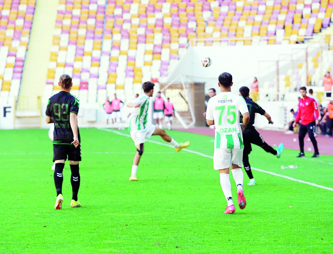 Yeşilyurt Spor son dakikada bir puanı kurtardı