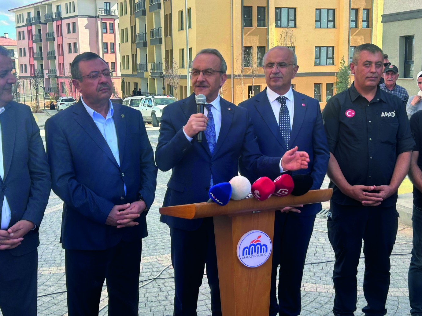 Konut teslimleri devam ediyor…  Vali Yavuz: Bu devlet sizin için var