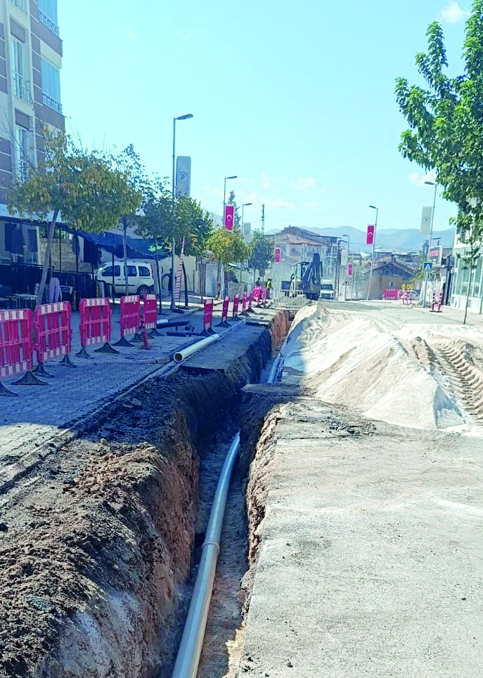 Artan su kesintileri tepki çekmeye devam ediyor
