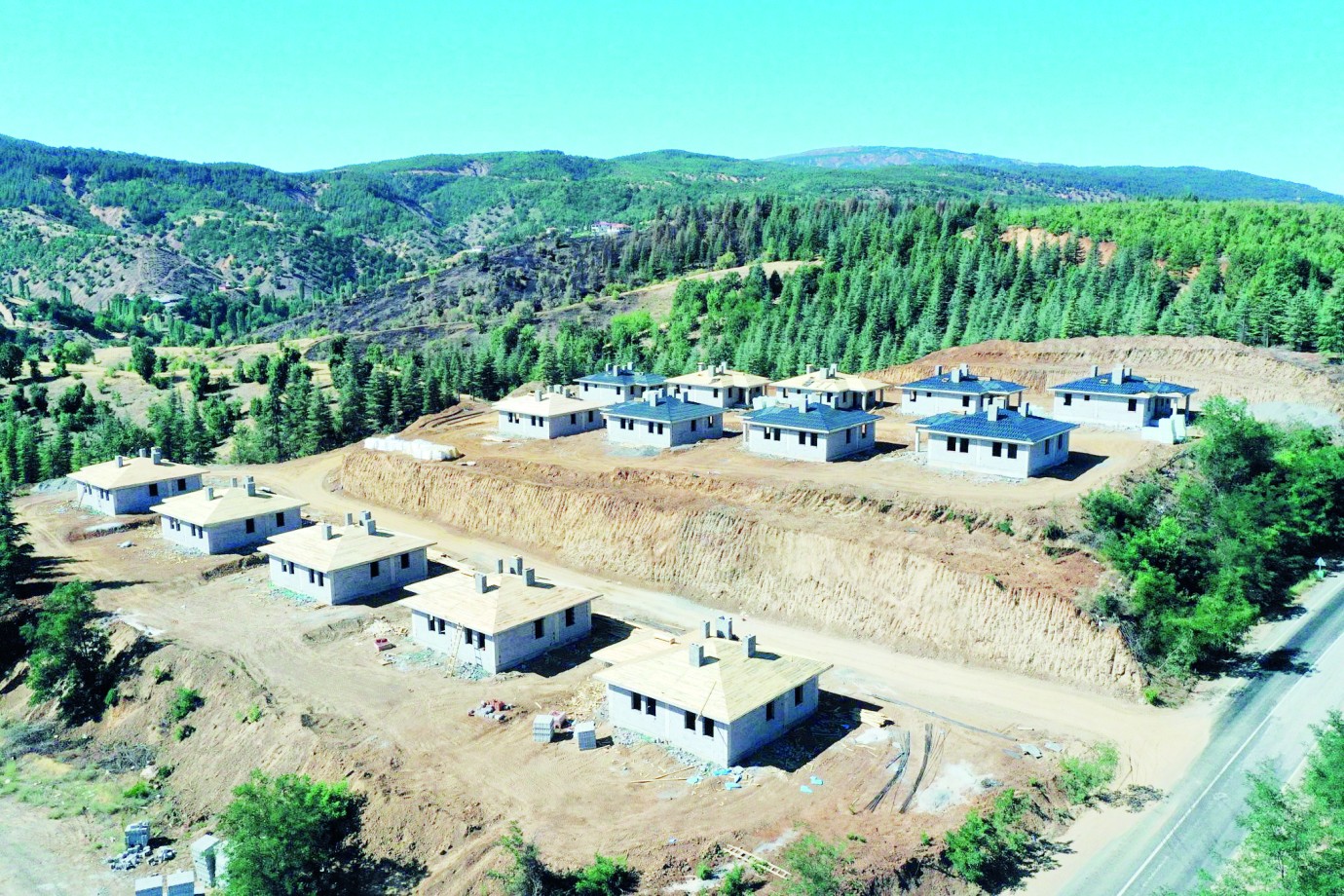 Pütürge’de 278 köy konutun ihalesi yapıldı