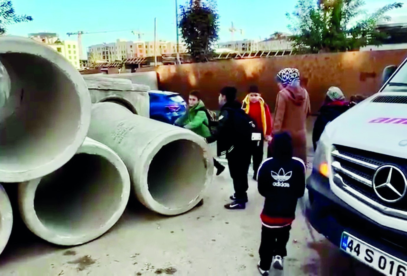 Beton künkler öğrenciler için tehlike arz ediyor 