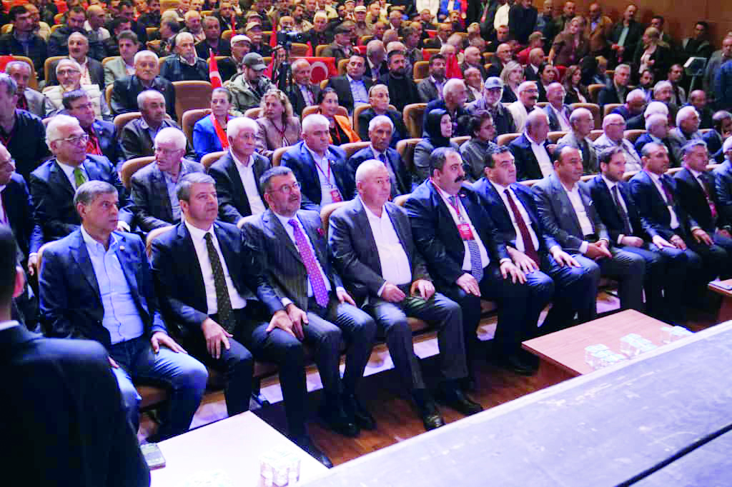 CHP Malatya’da Barış Yıldız yeniden başkan seçildi