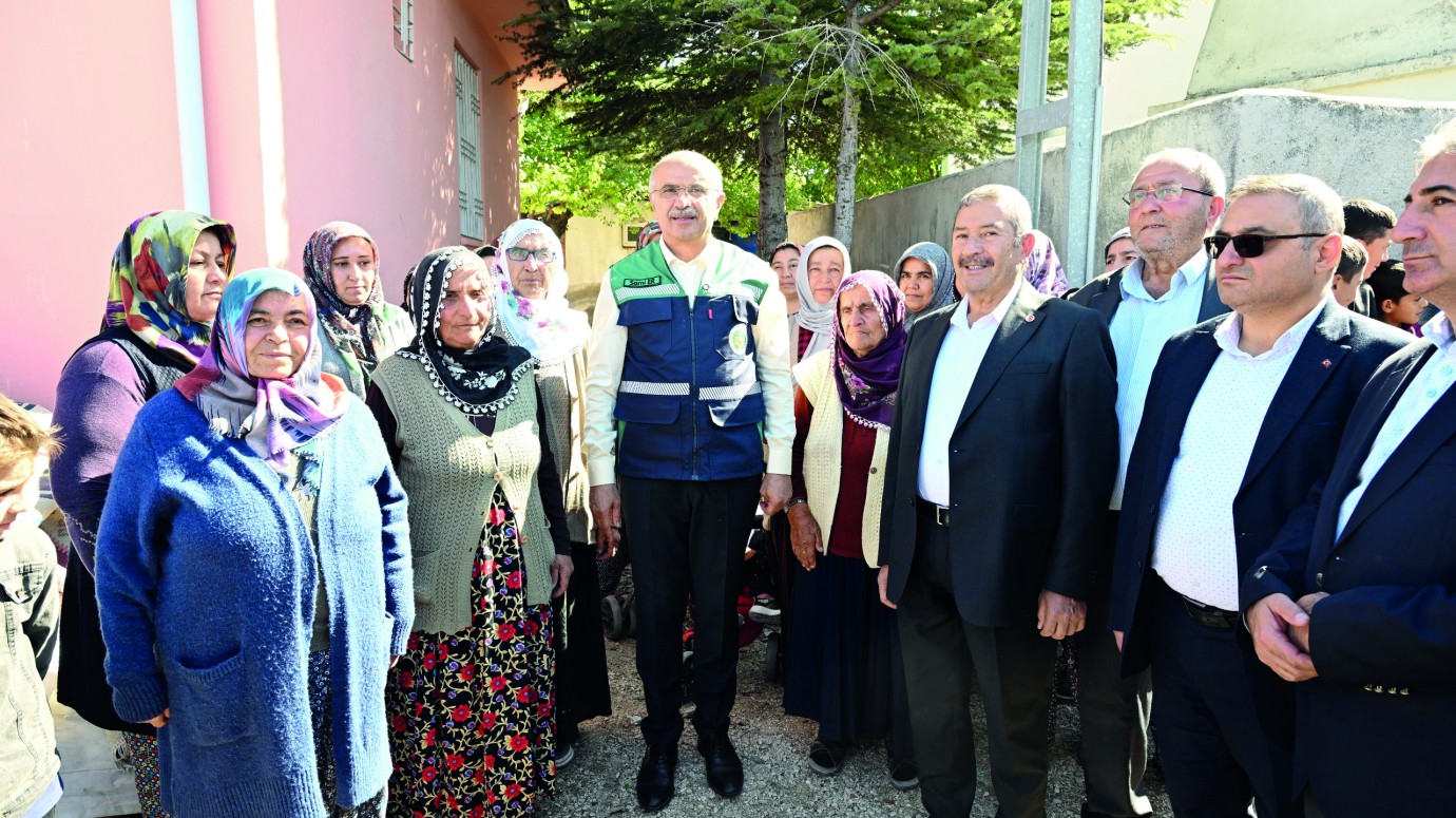 Büyükşehir tarımsal sulama amaçlı 250 bin metre boru dağıtıyor