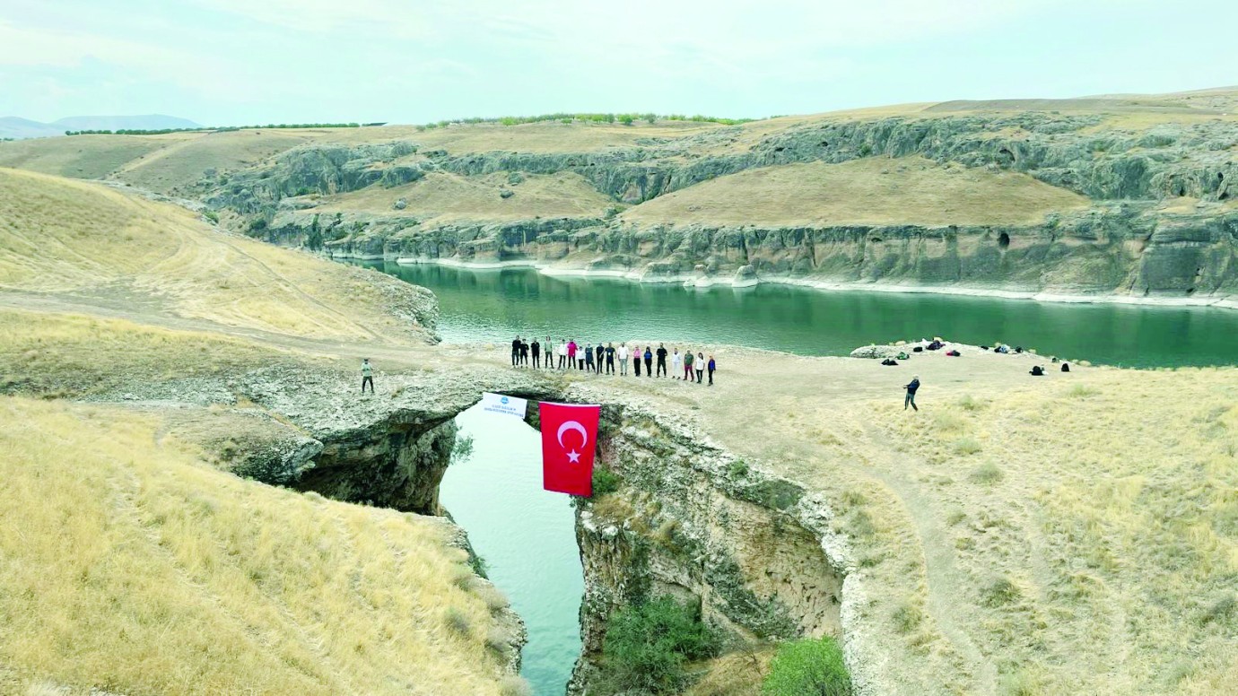Doğa tutkunlarının vazgeçilmezi: Saklıkapı ve Karaleylek kanyonları