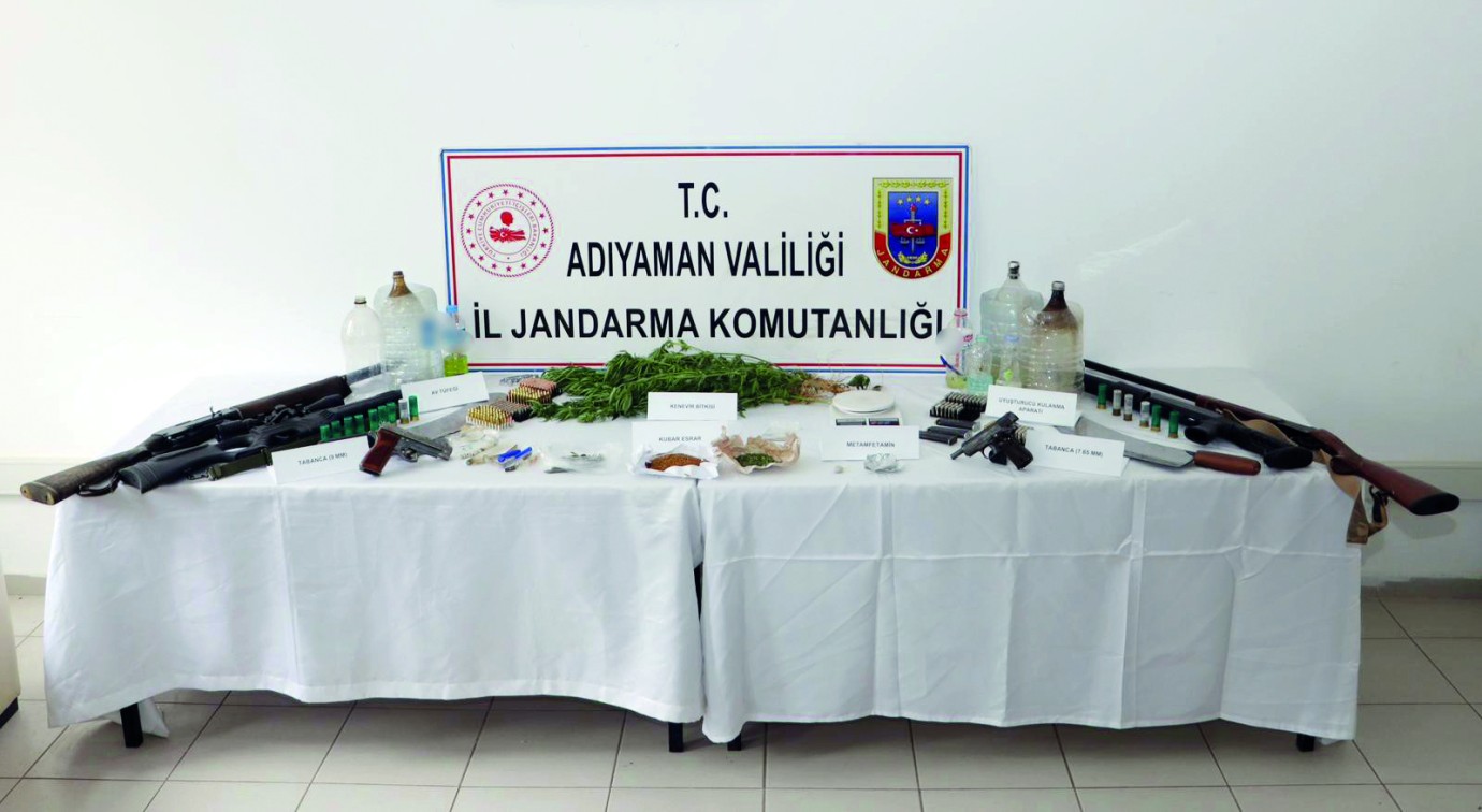 Uyuşturucu operasyonu: 11 gözaltı