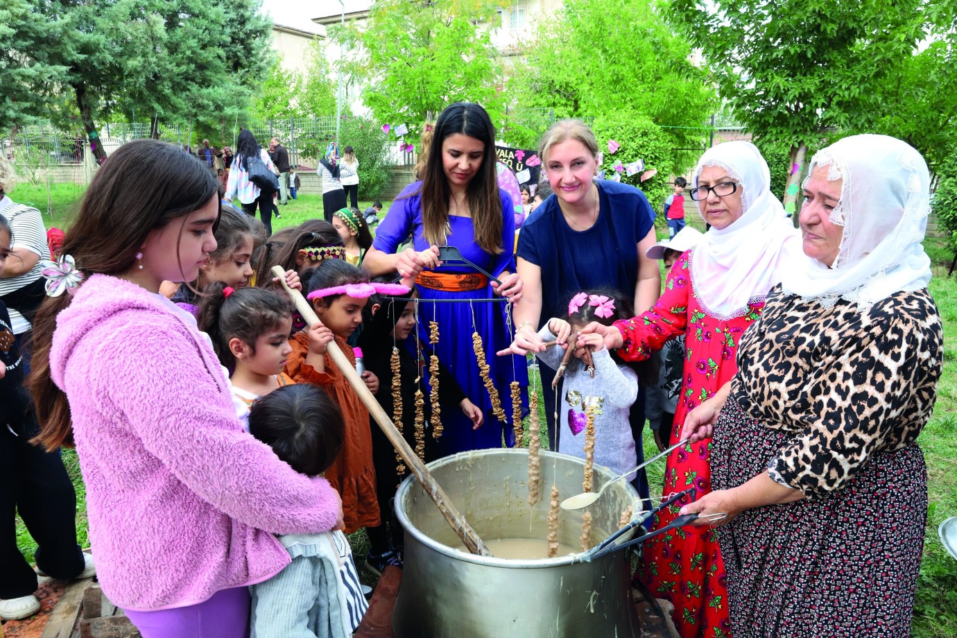Çocuklara festivalde geleneksel üretim kültürü tanıtıldı