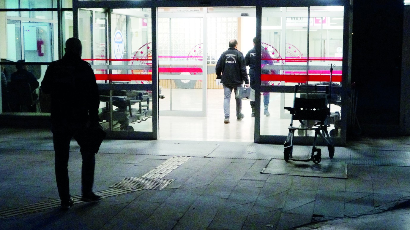 Elinden Vurulan Genç Hastaneye Kaldırıldı