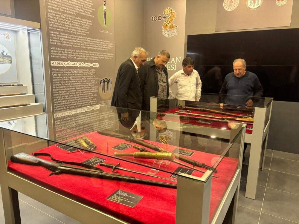 Erzincan’da 20. Yüzyıl Savaş Aletleri Sergisi açıldı