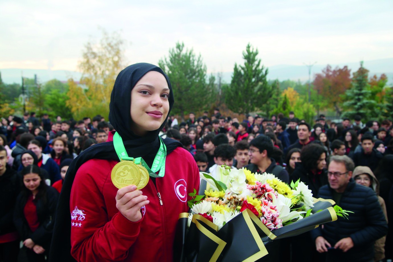 Çin ata sporunda Çinlileri mağlup edip dünya şampiyonu oldu
