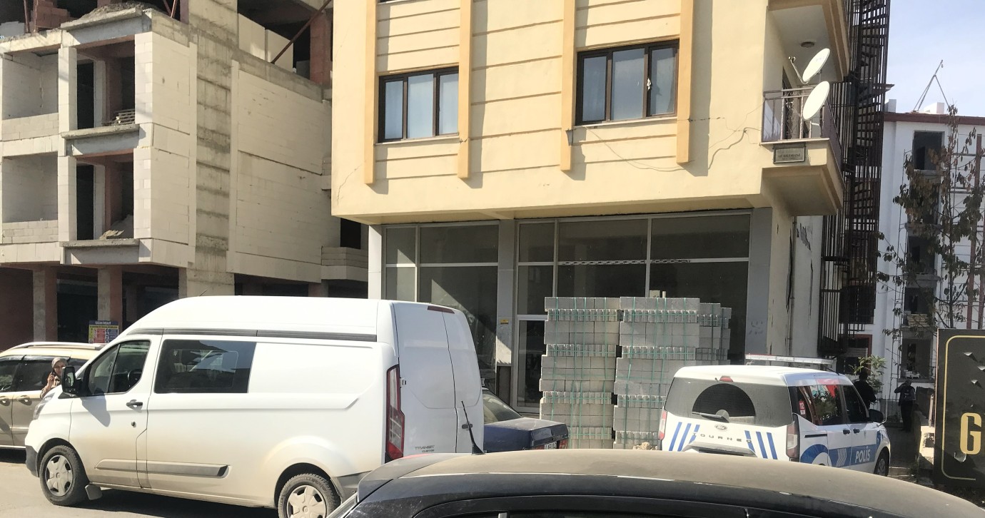 Malatya'da bir işçi 4'üncü kattan aşağı düştü