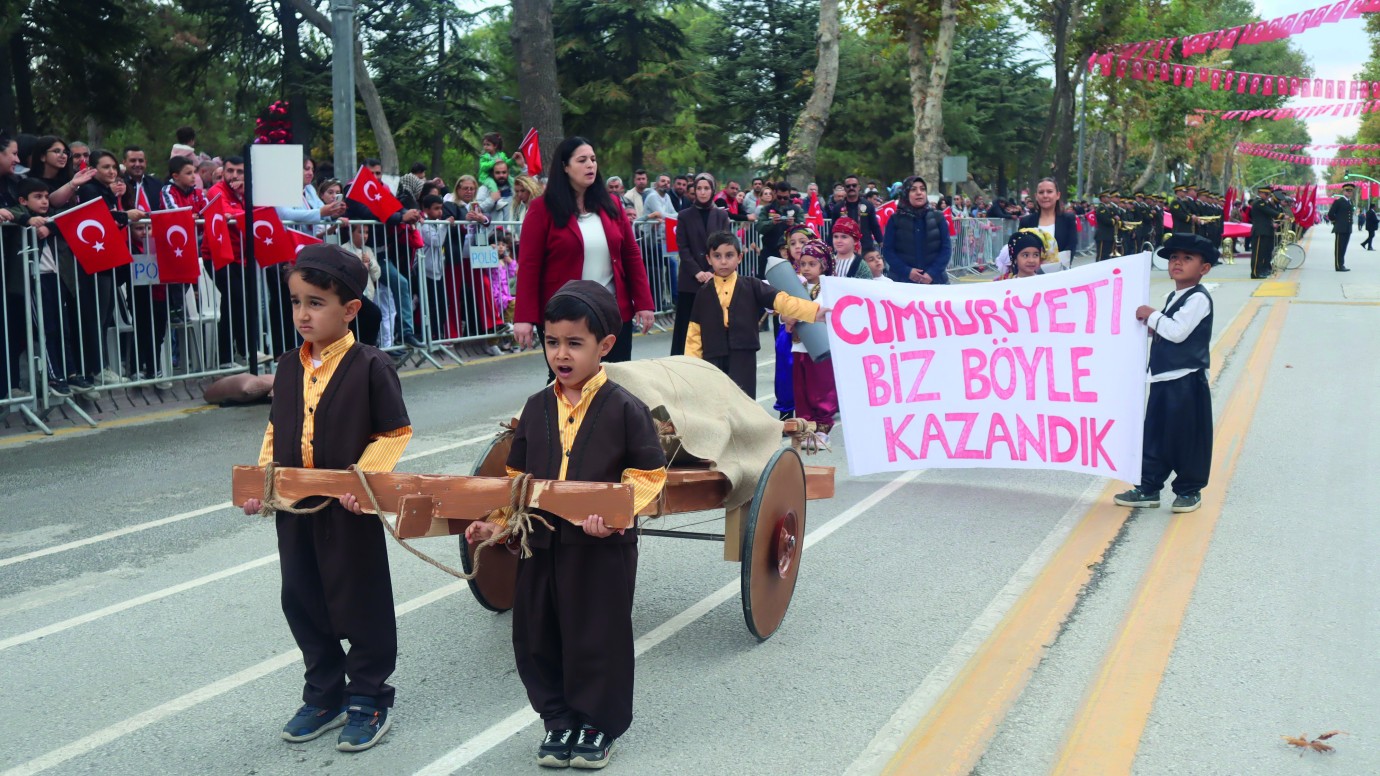 Malatya’da Cumhuriyet’in 102. Yılı Coşkuyla Kutlandı