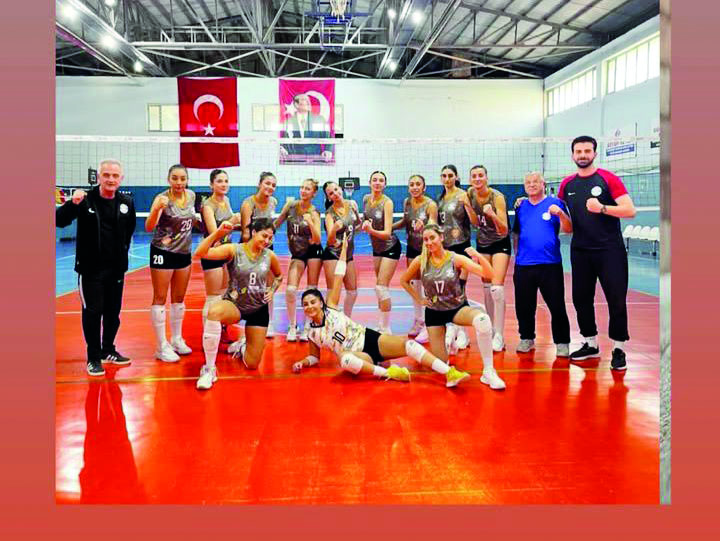 Kadın Voleybol Takımı, deplasmandan galibiyetle döndü