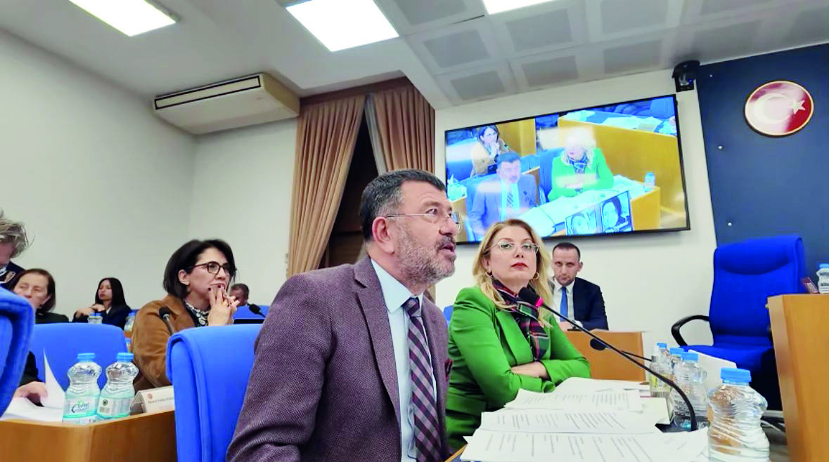 Ağbaba: Eşya yardımı da yalan oldu
