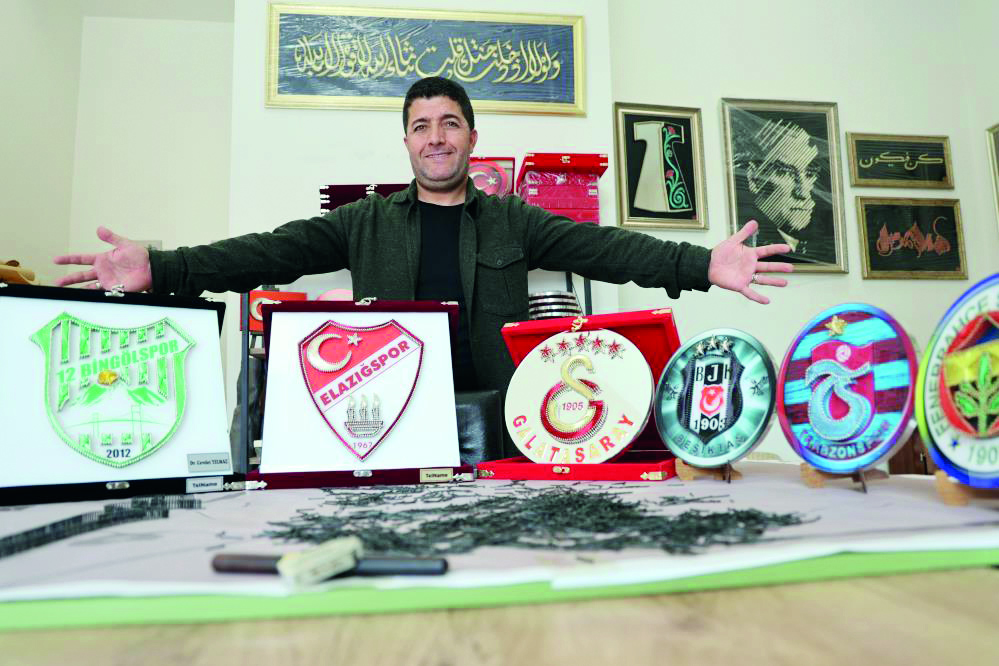 500'ü aşkın eseriyle Türkiye'nin sayılı filografi ustalarından biri oldu