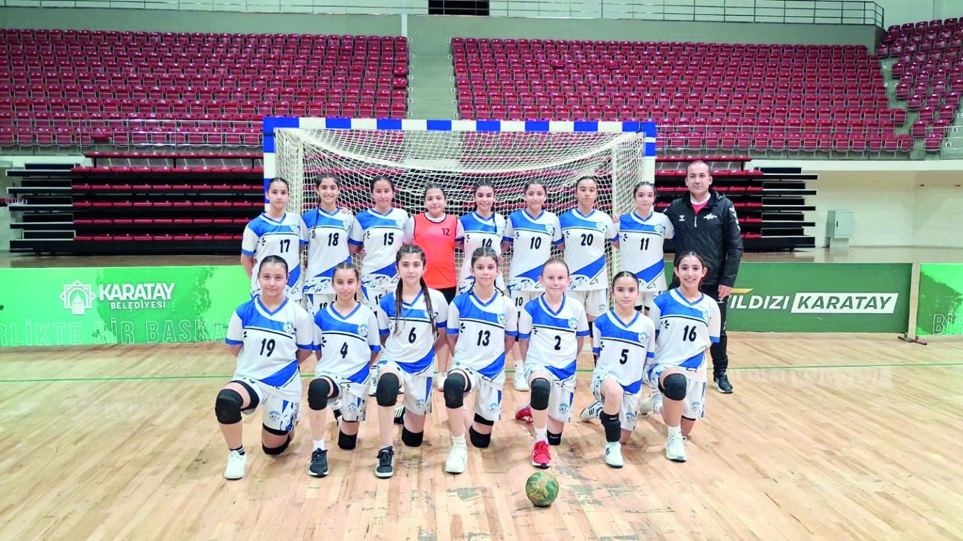 Spor A.Ş.’nin minik hentbolcuları ikinci oldu