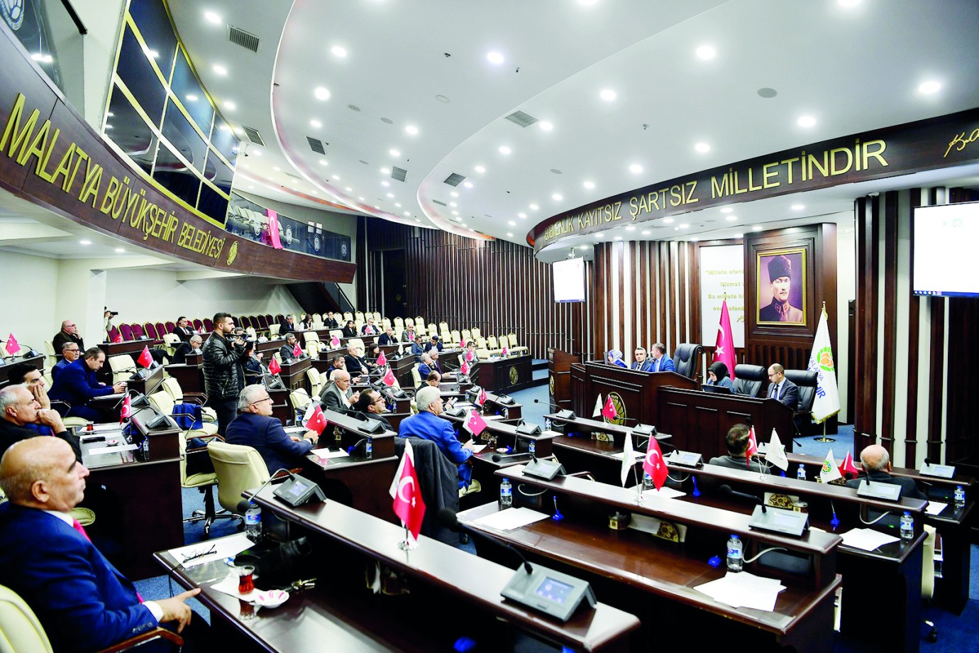 Yeni atamalar meclisin bilgisine sunuldu
