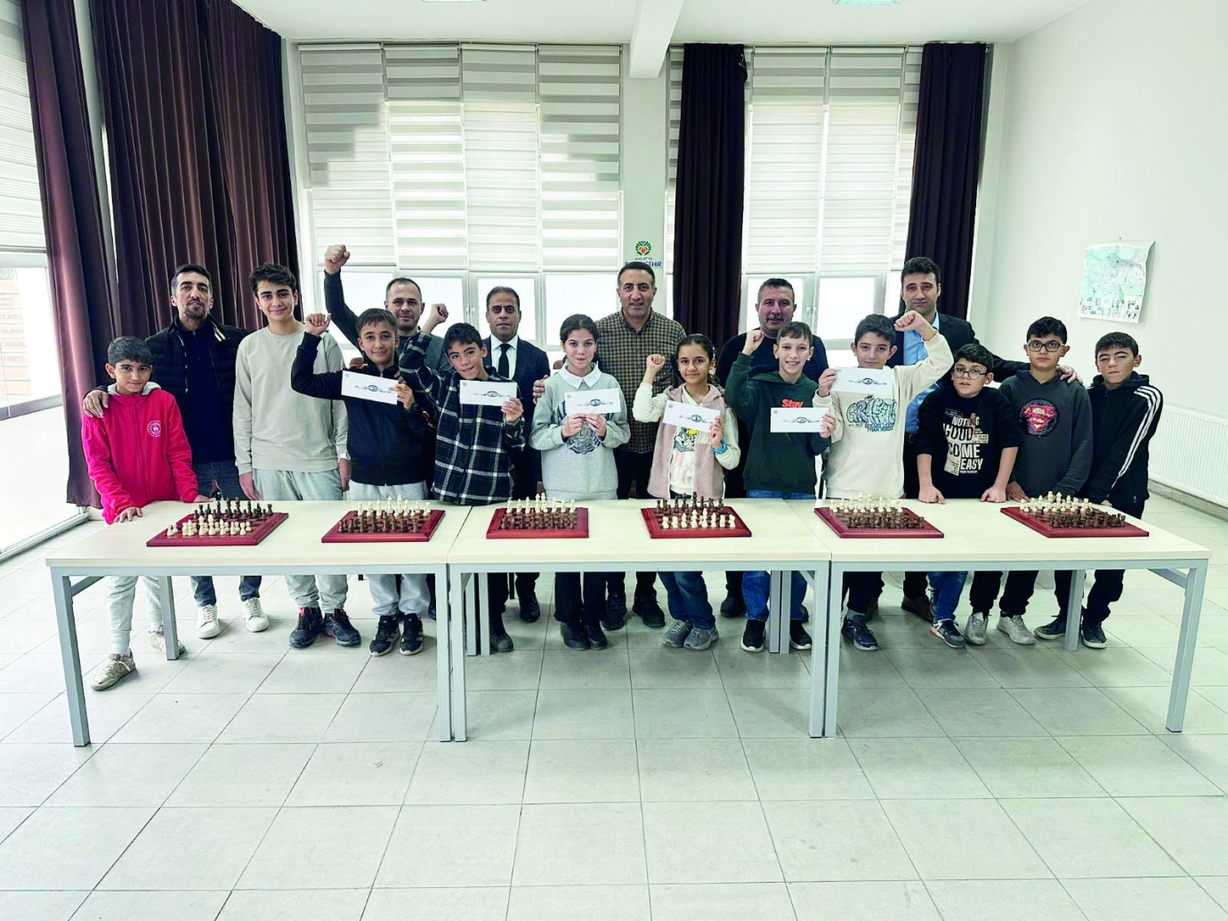 Gençler Kernek Kültür Külliyesi’nde satrançta kıyasıya yarıştı