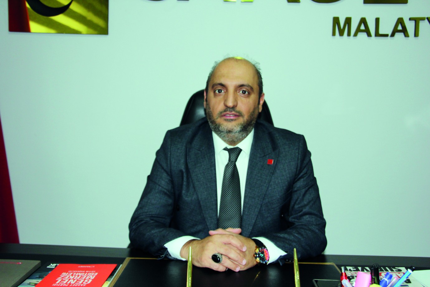 Ak Parti’ye sert yönetim eleştirisi!