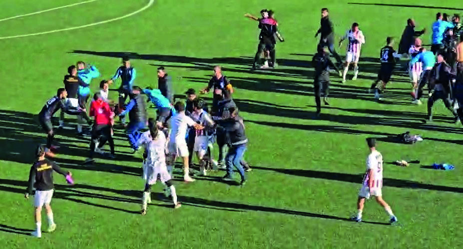 Elazığ'da amatör maçta kavga