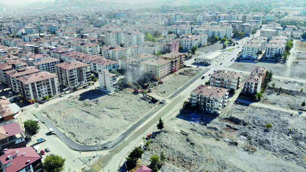 Palmiye Sitesi davası: 10 sanığa hapis, 4 sanığa beraat