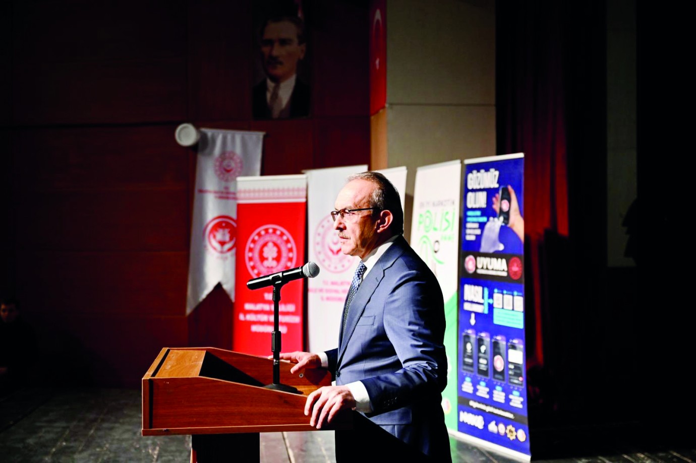 “Toplum desteği olmadan başarıya ulaşması mümkün değil”