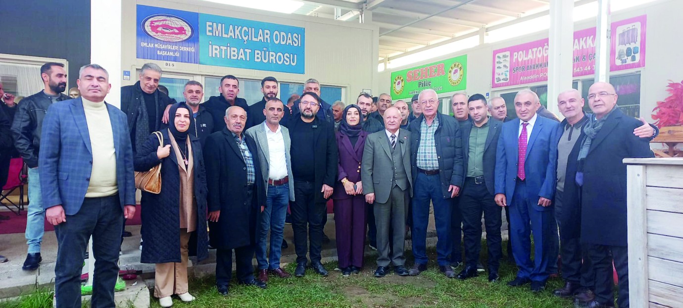 Emlakçılardan mevcut başkan Özgül’e tam destek