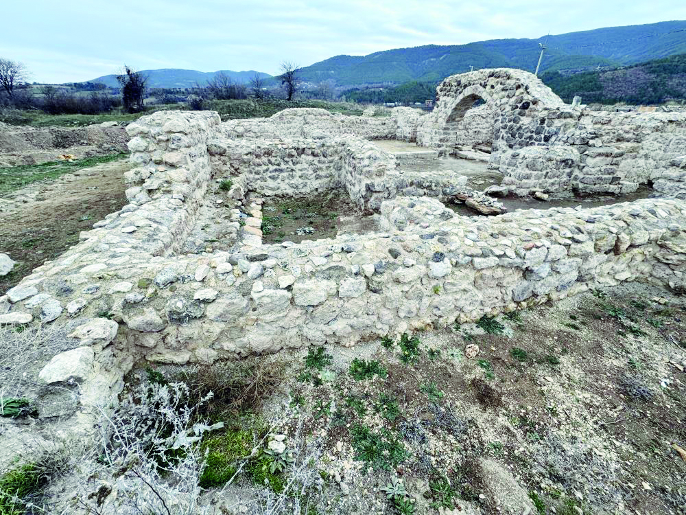 Hadrianopolis Antik Kenti iz bırakan yapısıyla ilgi görüyor