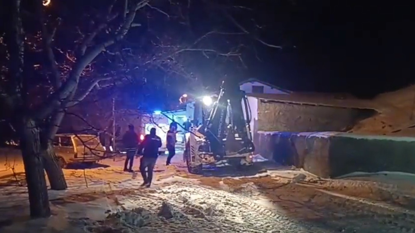 Malatya’da kar alarmı: Ekipler mahsur kalanlara ulaştı