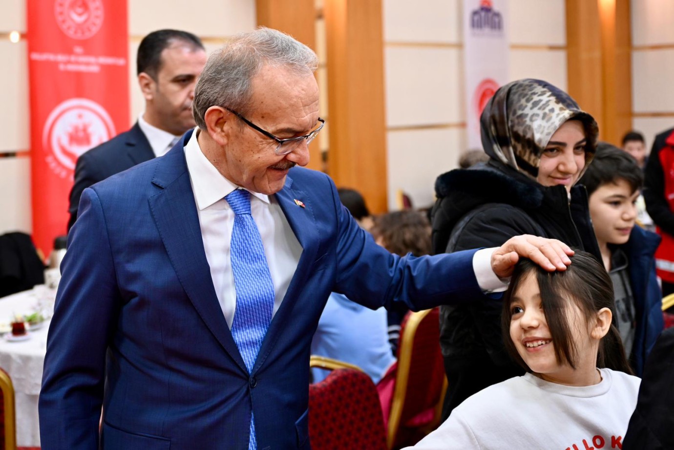 Malatya'da sosyal devlet anlayışıyla 598 çocuğa destek