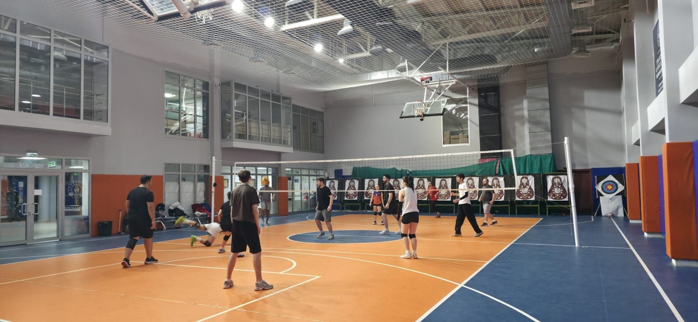 Gençler voleybolda buluştu