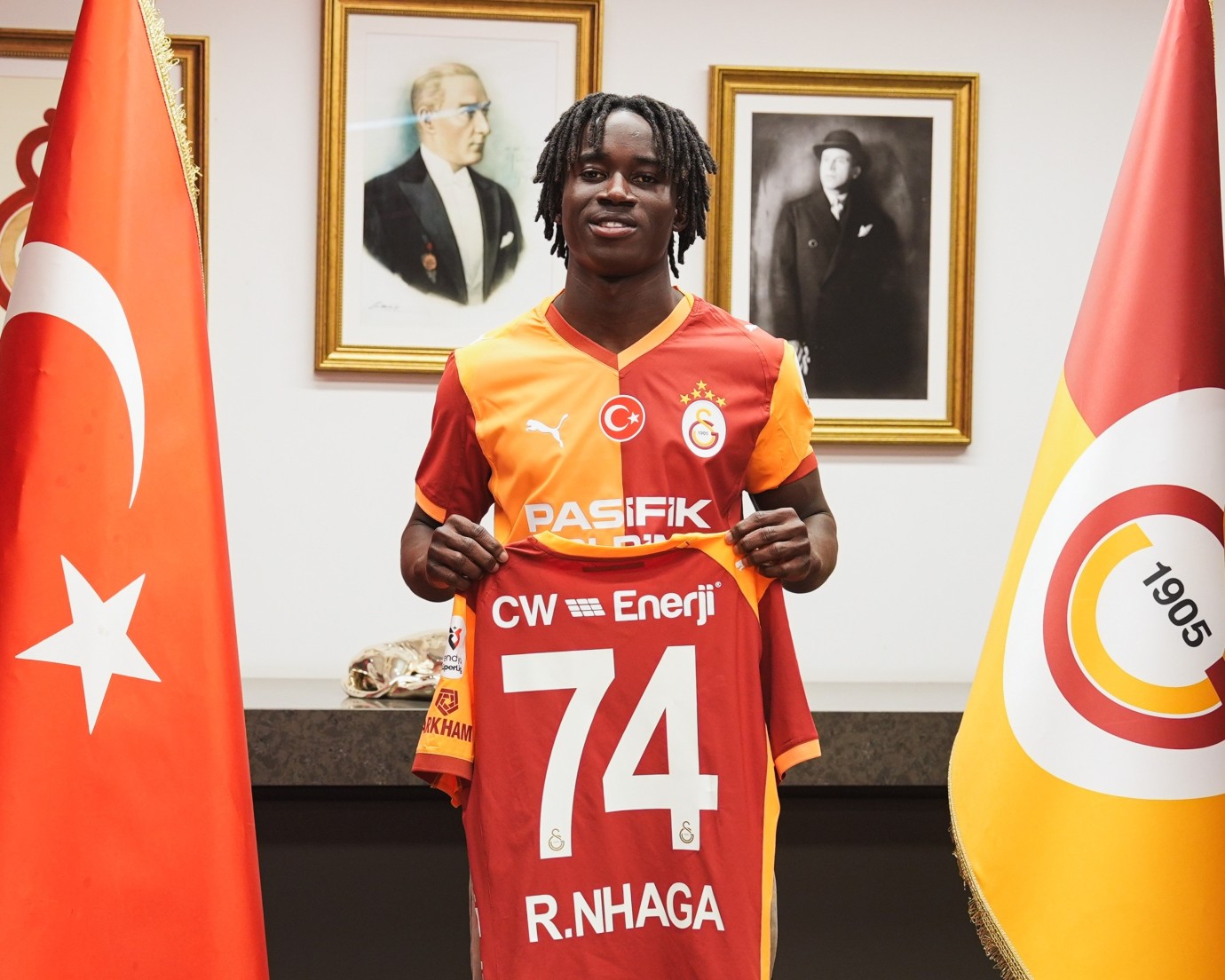 Galatasaray, 18 yaşındaki Renato Nhaga’yı kadrosuna kattı