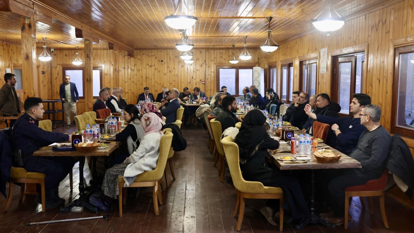 Akçadağ’da ilk iftar şehit aileleri ve gazilerle paylaşıldı