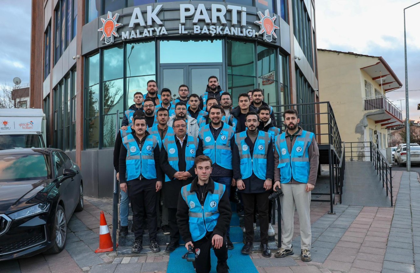AK Gençlik Ramazan’da sahada