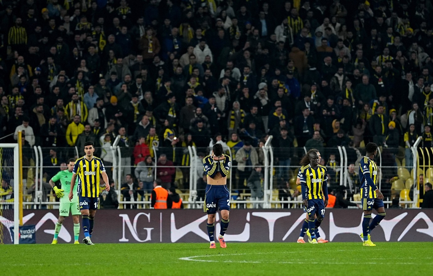 Fenerbahçe’de yine hüsran! Evinde 4’üncü kez puan kaybetti
