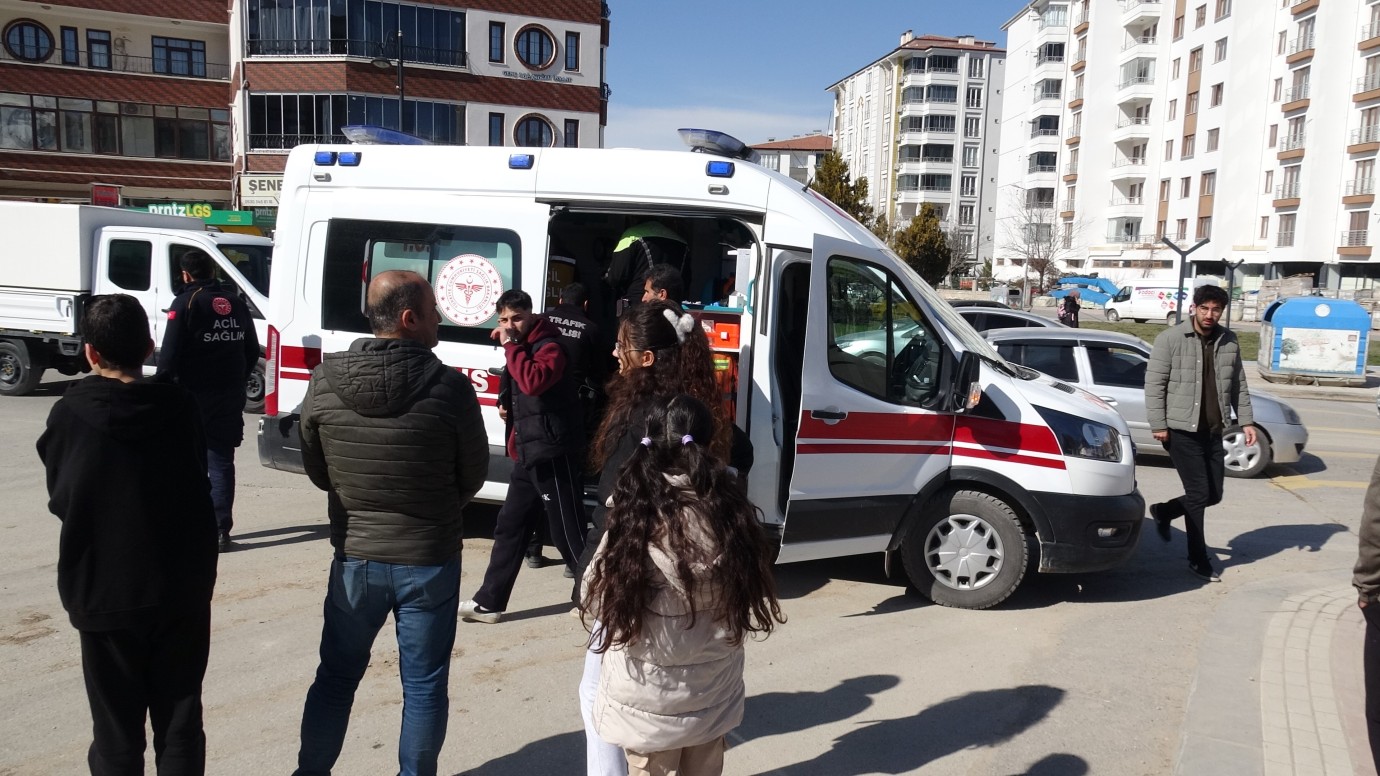 Yeşilyurt’ta kaza: Motosiklet sürücüsü yaralandı
