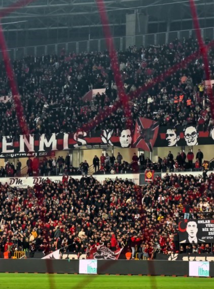 Eskişehirspor’un ‘Espana’ tezahüratı sosyal medyada gündem oldu
