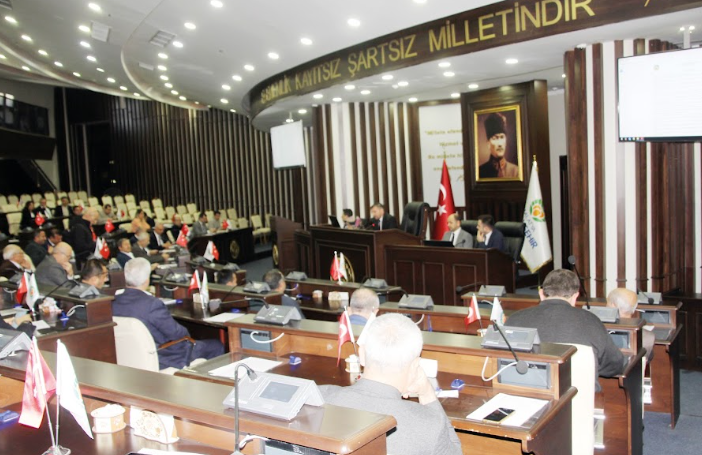 Büyükşehir Meclisinde 6 aylık önerge krizi  