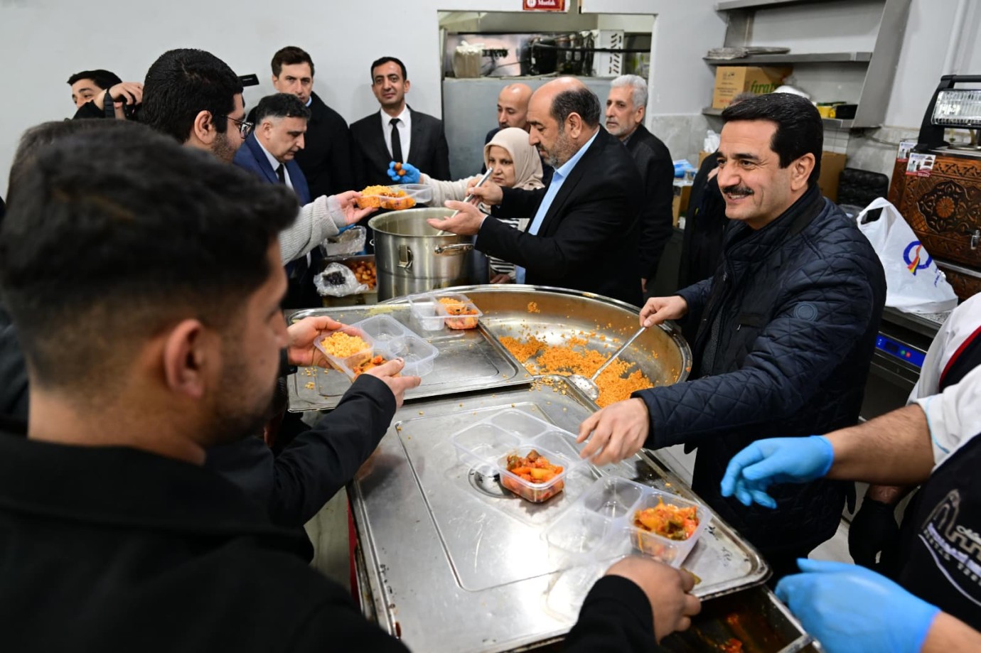 Başkan Taşkın vatandaşlarla iftar sofrasında bir araya geldi