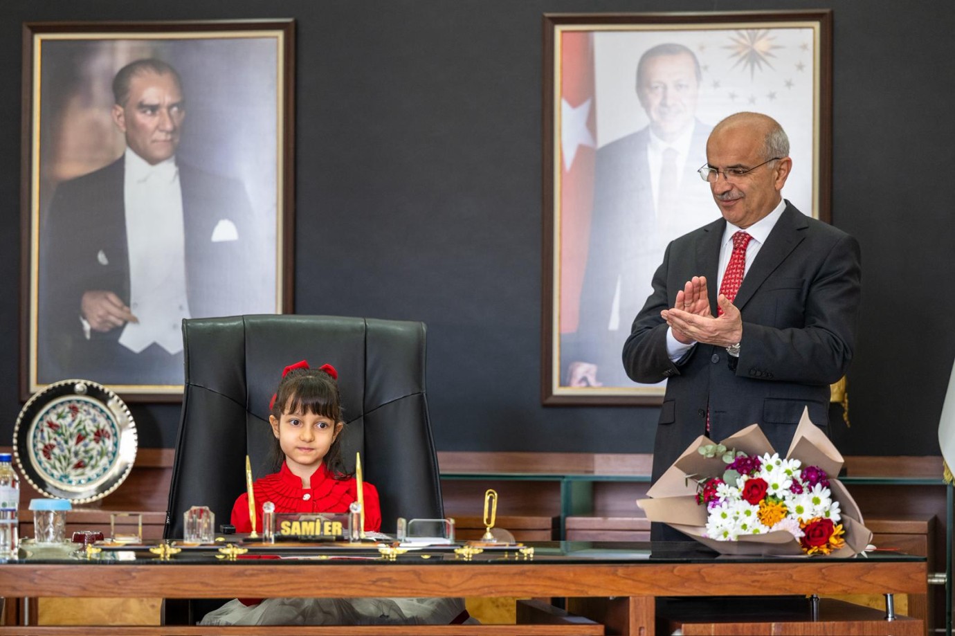 Minik Başkan Ece’den Büyük Mesaj