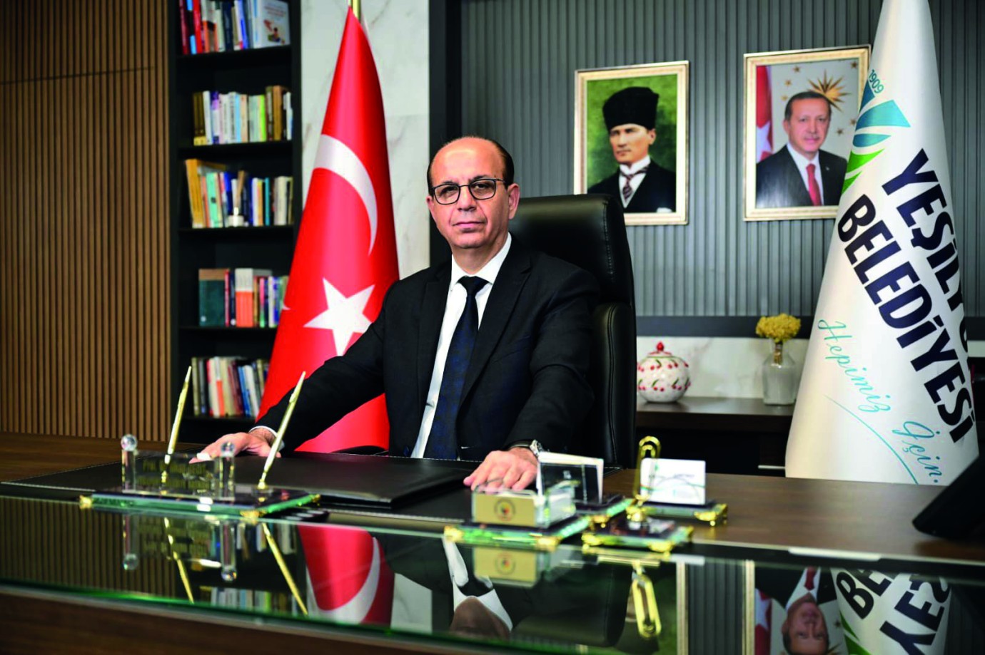 Başkan Geçit: 23 Nisan Milli Egemenliğimizin En Güçlü Simgesidir
