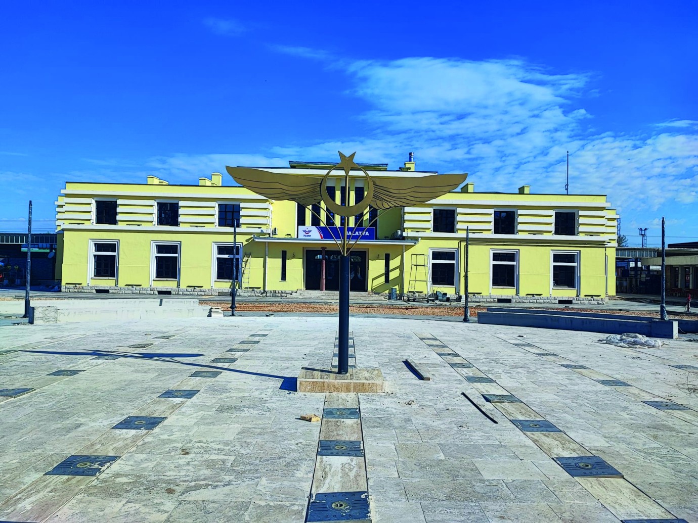 Korkuluklar Kalktı, Yeni Şehir Meydanı Ortaya Çıktı
