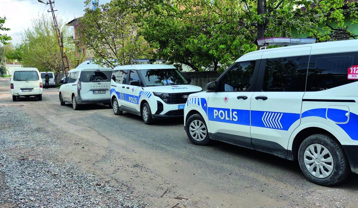 Yeşilyurt’ta Şüpheli Ölüm
