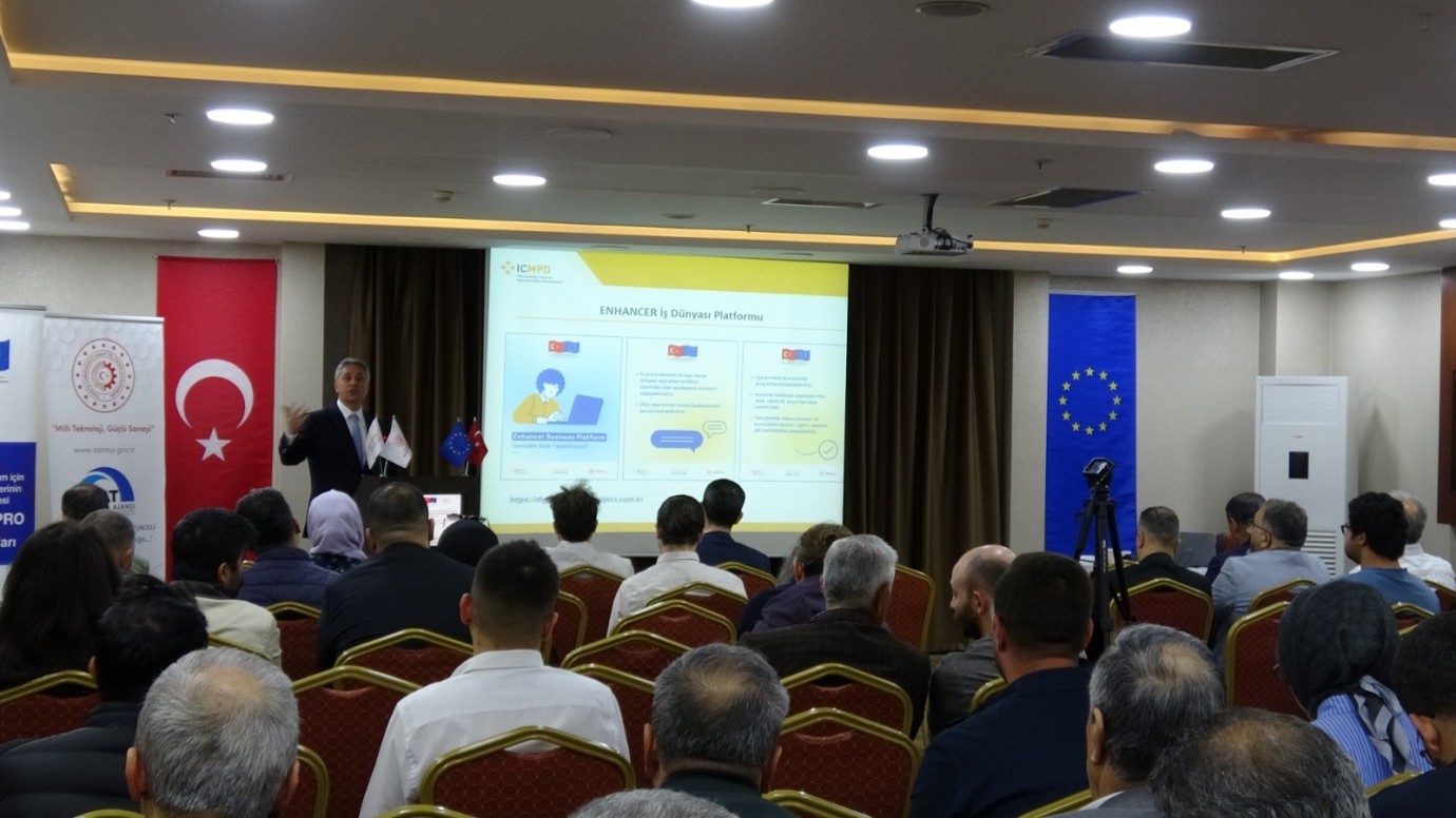 Girişimcilik Hibe Programı tanıtıldı  