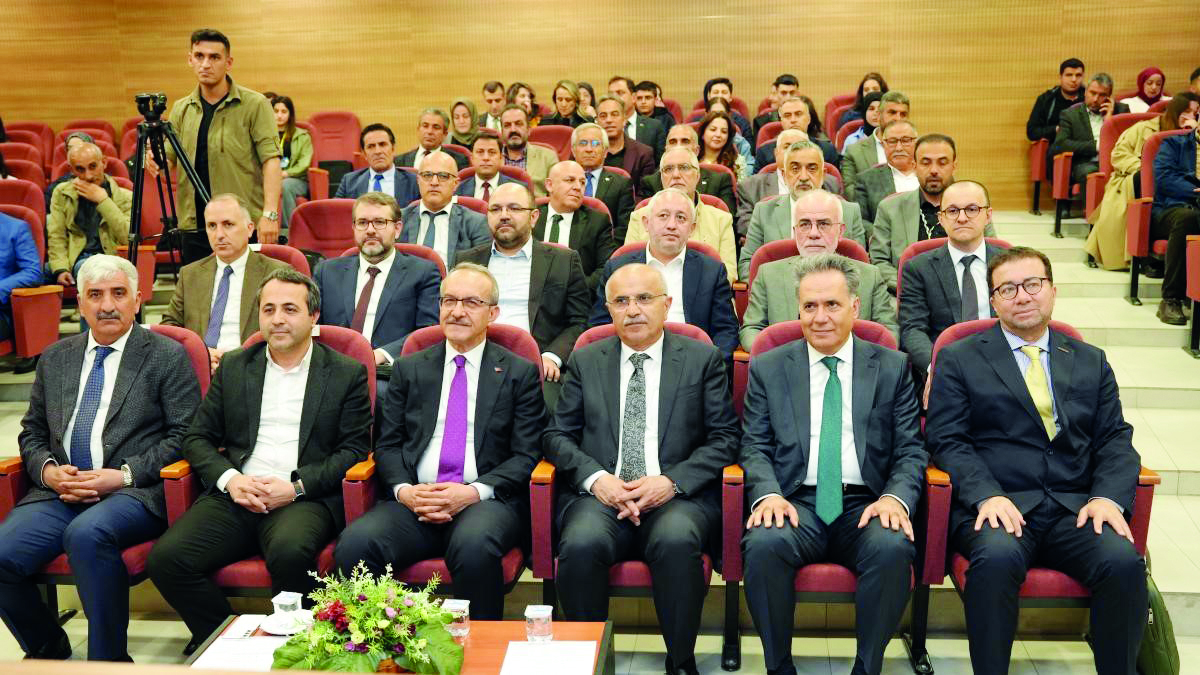 Malatya’da “Küresel Kırılmalar ve Yerel Dayanıklılık” Sempozyumu Düzenlendi