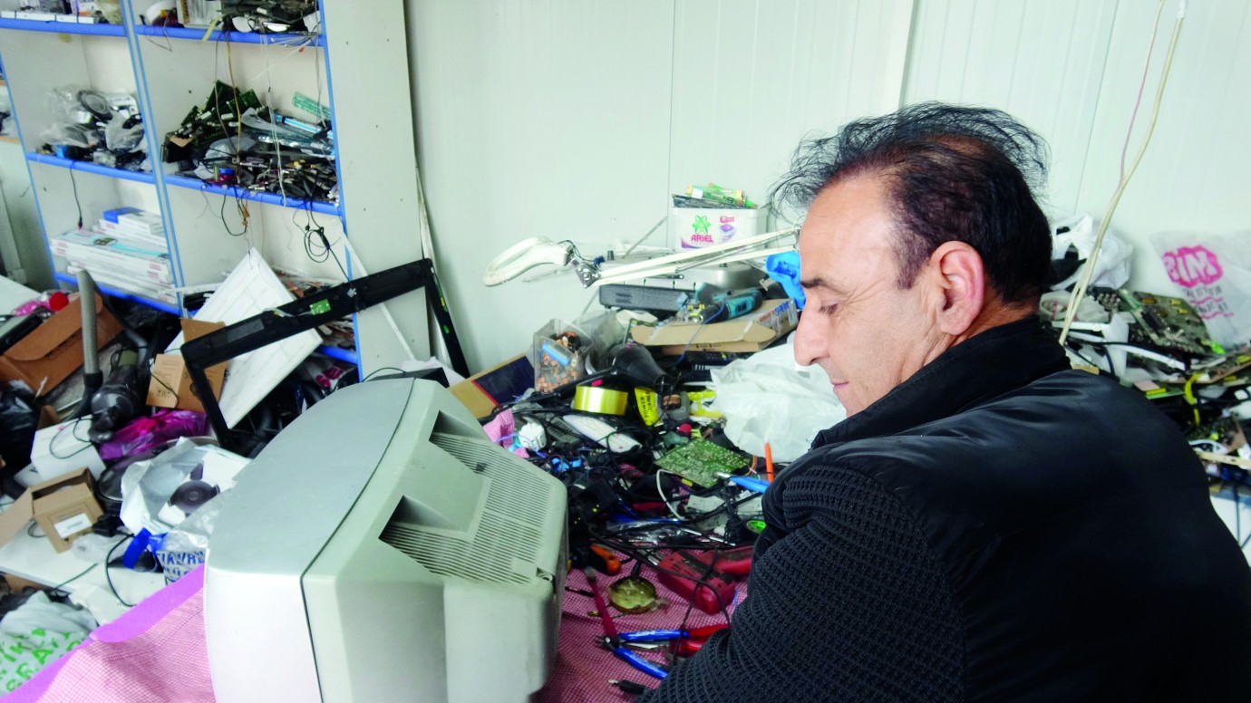 Televizyon Tamirciliği Yok Olma Noktasında