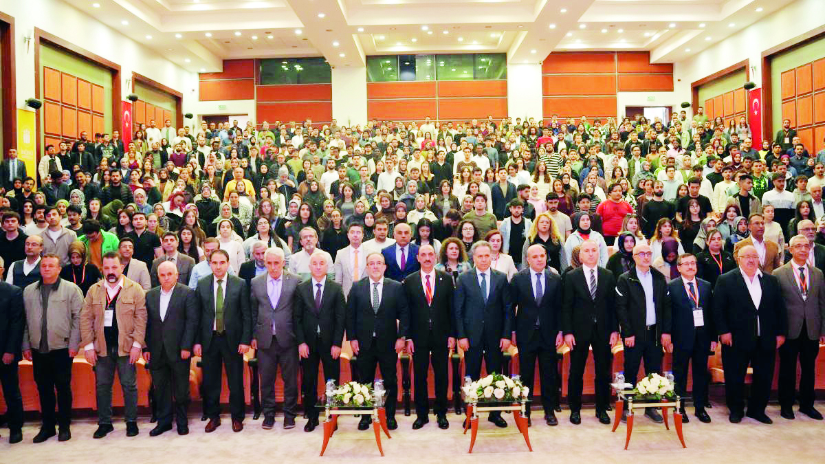 İnönü Üniversitesi’nde “Yapay Zekâ” Temalı Uluslararası Kongre Başladı